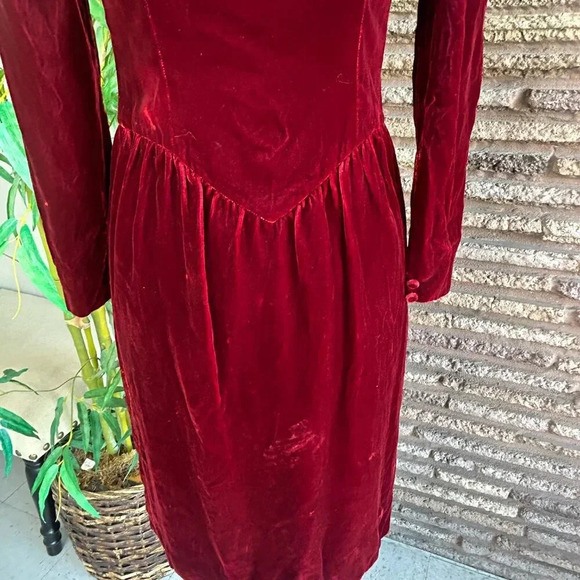 Ruth McCulloch Vintage Red Velvet Drop Waist Long Sleeve Dress - Picture 8 of 11